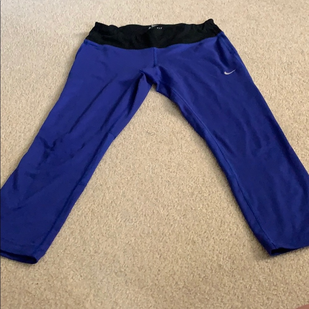 Nike dri fit leggings